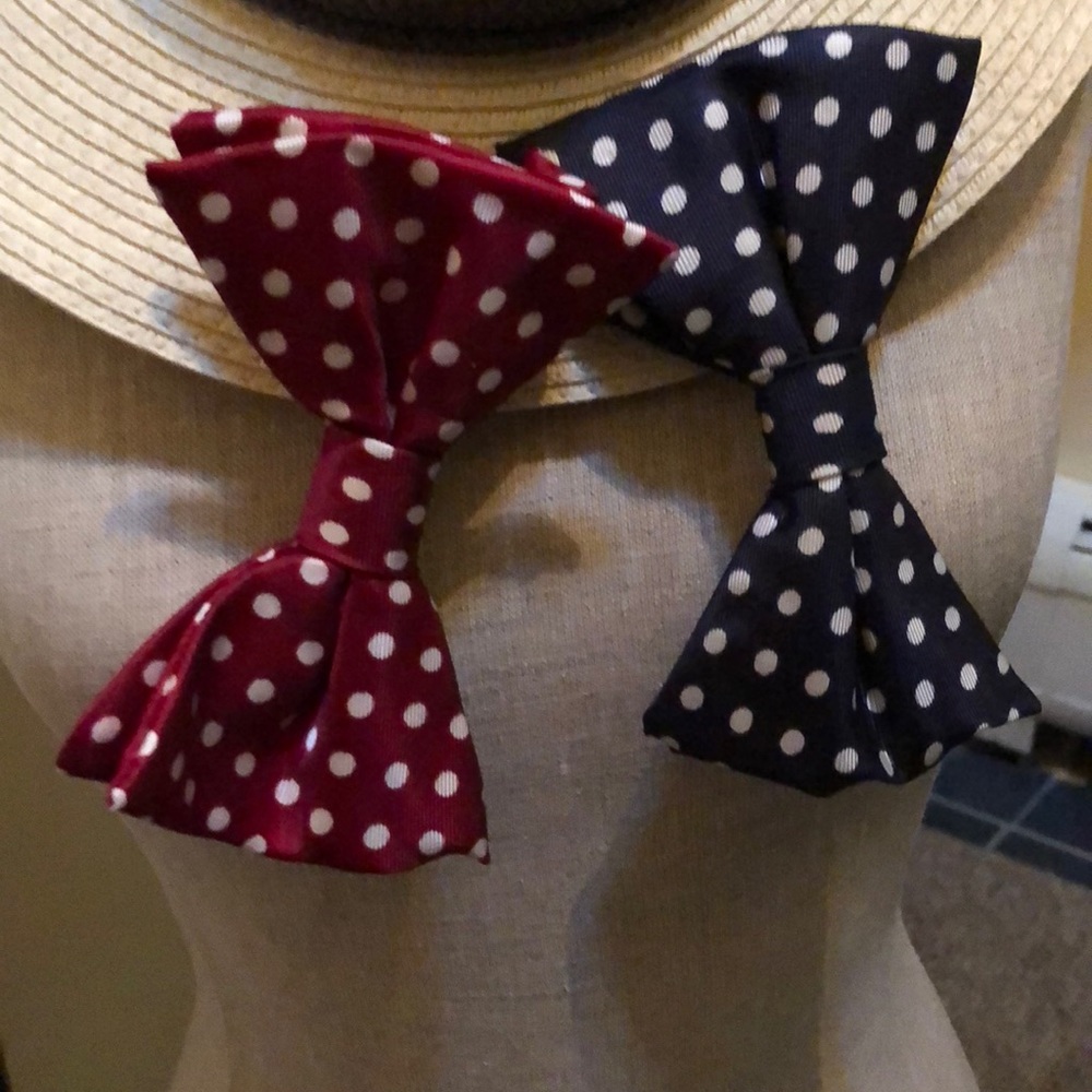📍📍FINAL PRICE📍📍Vintage Blue and Red Bow Ties